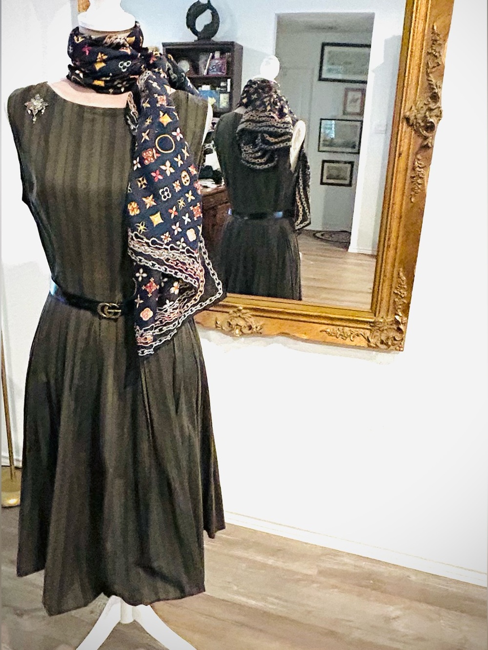 Vintage 1950s Dixie Deb Dress with matching luxurious oversized scarf